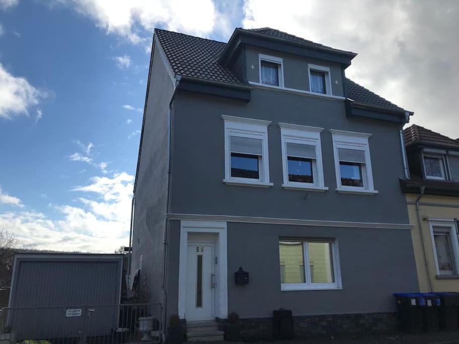 65Qm Luxus Apartment Mit Whirlpool Saarbruecken Uni Naehe Exterior photo